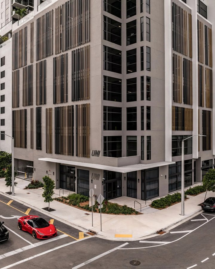 A&P mechanical installation at UNI Tower in Miami